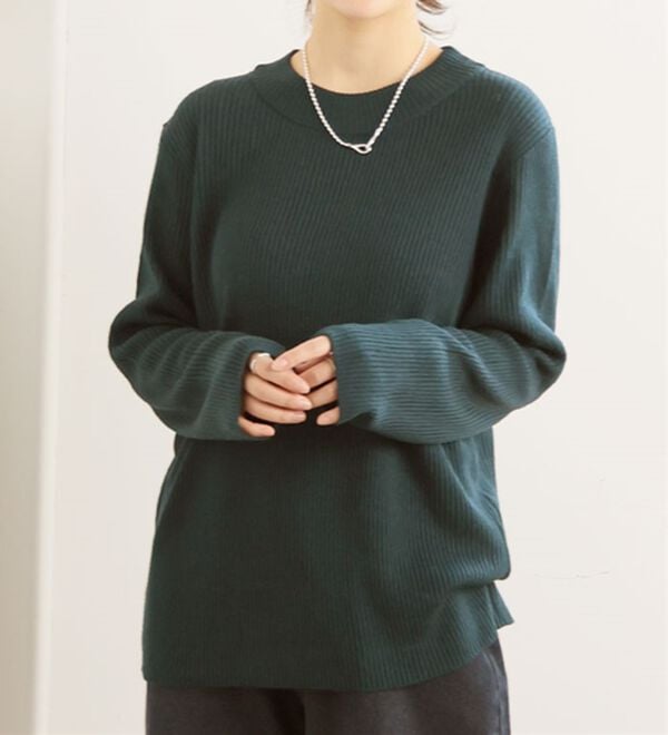 A HAPPY MARILYN（アハッピーマリリン）の「【ＬＬ～６Ｌ】＜新色追加＞Ｔシャツ感覚で着れるカメレオン級の着回しが叶うリブニット（ニット・セーター）」｜ダークグリーン