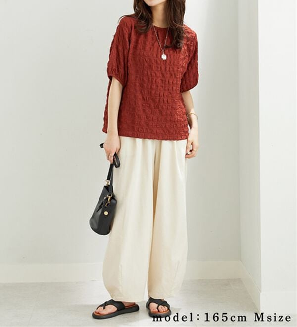 BELLUNA（ベルーナ）の「ポコポコ素材裾ドロストプルオーバー（カットソー）」｜詳細画像