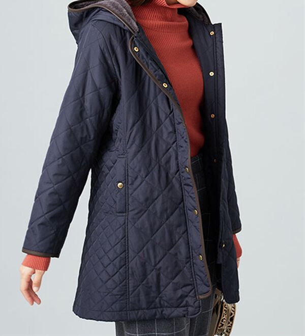 BELLUNA（ベルーナ）の「パイピング使いキルトデザインコート（ロングコート）」｜詳細画像