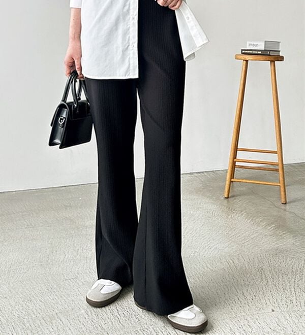 GeeRA（ジーラ）の「セルフカット美脚魅せセミフレアパンツ（フルレングスパンツ）」｜詳細画像