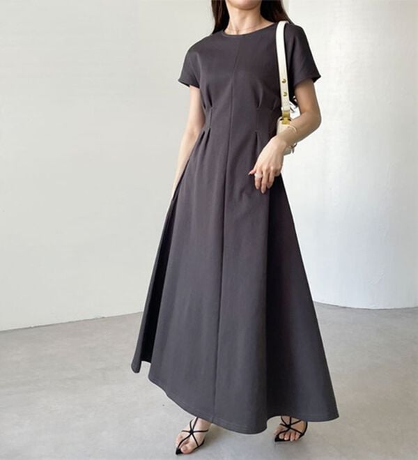 GeeRA（ジーラ）の「前後2WAYハーフジップフレンチ袖ワンピース（カットソーワンピース）」｜詳細画像