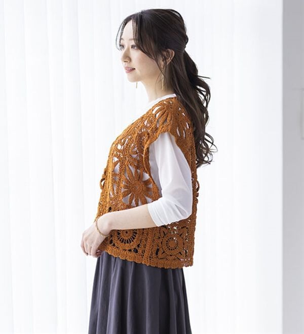BELLUNA（ベルーナ）の「Ｔシャツに重ねるかぎ針風ベスト（ベスト）」｜詳細画像