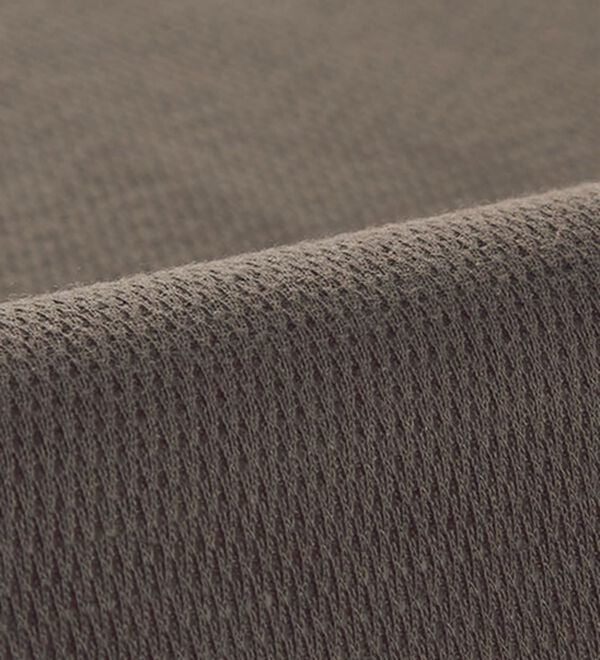 BELLUNA（ベルーナ）の「ミセスに嬉しいカップ付！おしゃれロゴＴシャツ（Tシャツ）」｜詳細画像