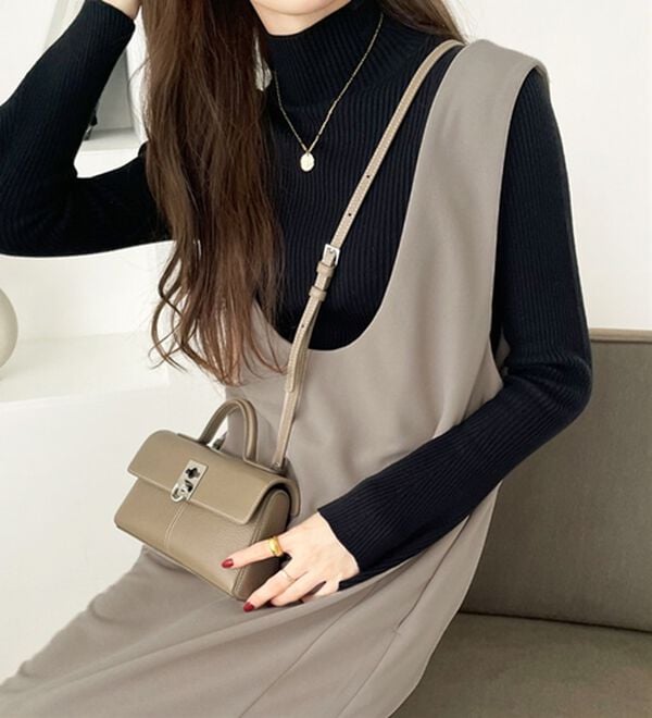 GeeRA（ジーラ）の「楽ちん！ストレッチ前後２ＷＡＹジャンパースカート（ジャンパースカート）」｜詳細画像