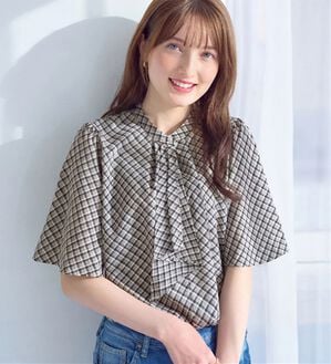 alotta（アロッタ）の「大人上品スカーフタイブラウス（ブラウス）」｜チェック