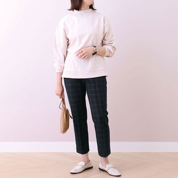 BELLUNA（ベルーナ）の「ストレッチ素材センタープレス入りテーパードパンツ（テーパードパンツ）」｜詳細画像