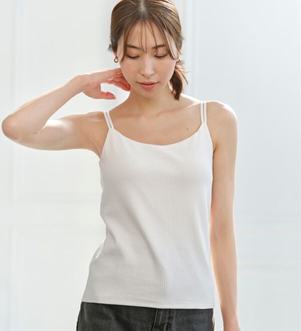 YU'NOW（ユナウ）の「【カップ付インナー】バックオープンブラキャミソール（ブラトップ・カップ付きインナー）」｜詳細画像