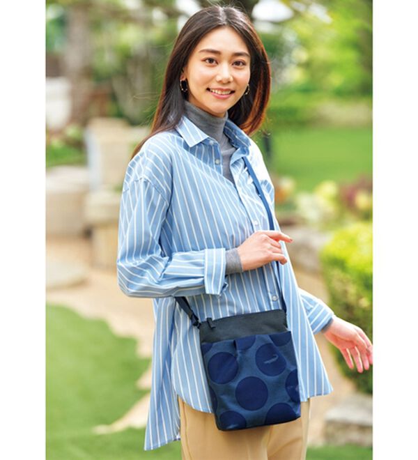 BELLUNA（ベルーナ）の「＜クロコダイル＞ドット柄小型ショルダー（ショルダーバッグ）」｜詳細画像