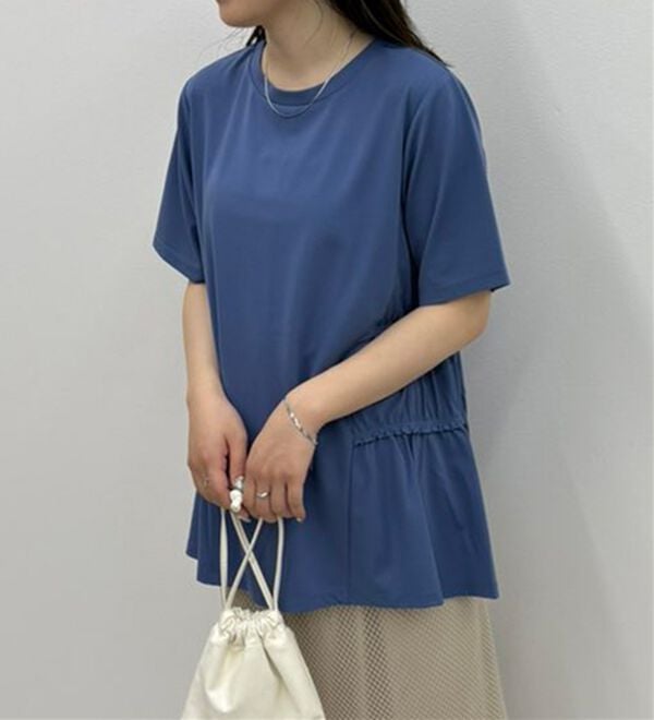 BELLUNA（ベルーナ）の「ひんやり！サイドギャザー使いチュニック（チュニック）」｜詳細画像