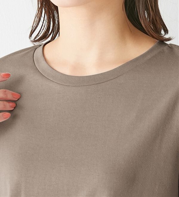 Viola e Viola（ヴィオラ エ ヴィオラ）の「【５つの機能付】毎日着たい！クルーネックＴシャツ（Tシャツ）」｜詳細画像