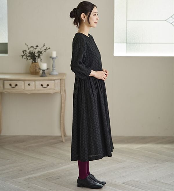 BELLUNA（ベルーナ）の「サークルレースタック使いゆったりワンピース（その他ワンピース）」｜詳細画像