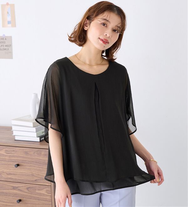 Viola e Viola（ヴィオラ エ ヴィオラ）の「【接触冷感】ひんやり涼しいタックデザインレイヤード風ブラウス（ブラウス）」｜ブラック