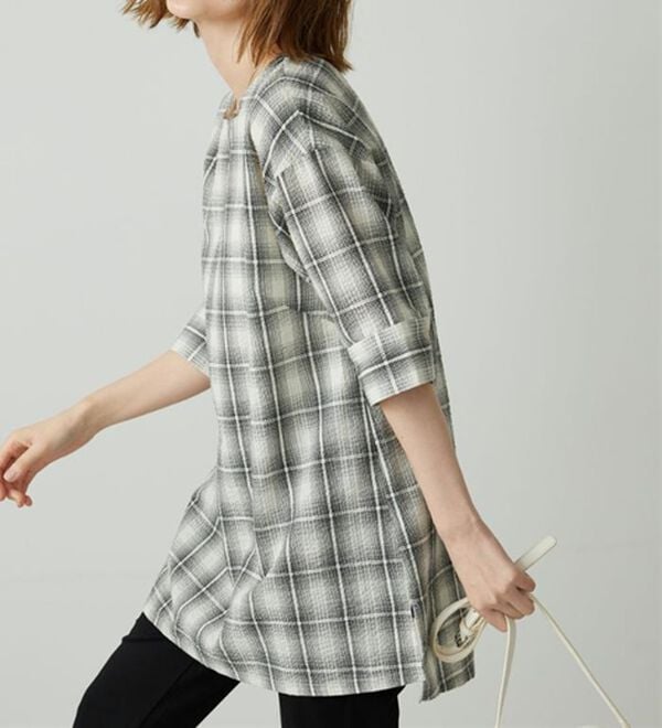 BELLUNA（ベルーナ）の「サッカー素材チェック柄チュニック（チュニック）」｜詳細画像