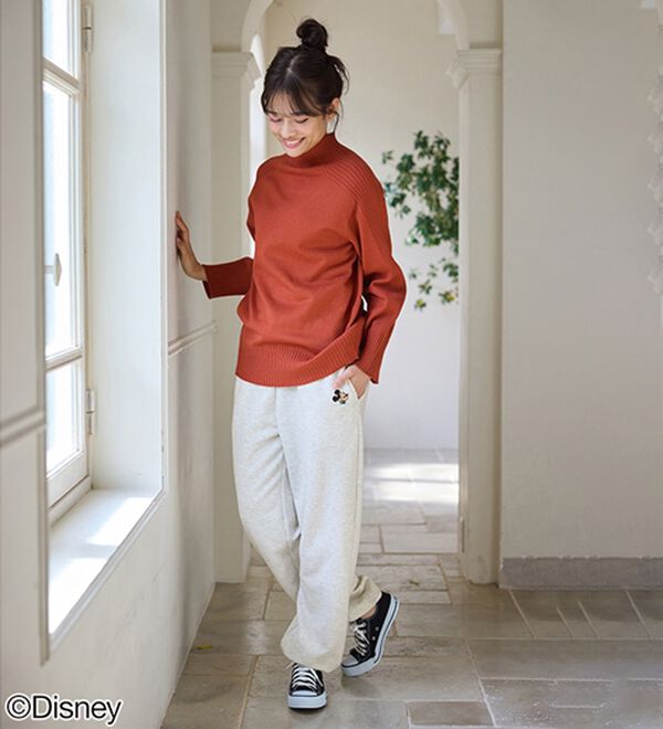 BELLUNA（ベルーナ）の「＜Ｄｉｓｎｅｙ＞【ミッキー】ロゴプリント裏起毛スウェットパンツ（ワイドパンツ・ガウチョ）」｜詳細画像