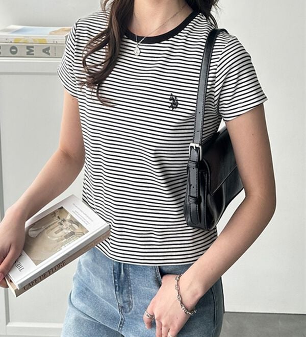 GeeRA（ジーラ）の「【ＵＳ．ＰＯＬＯ．ＡＳＳＮ】汗染み防止ミニＴシャツ（Tシャツ）」｜オフ白系ボーダー