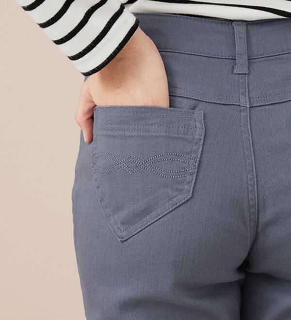 BELLUNA（ベルーナ）の「ホワイトヤーンストレッチカラーパンツ（フルレングスパンツ）」｜詳細画像