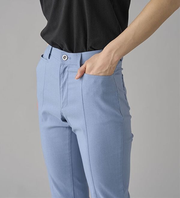 BELLUNA（ベルーナ）の「スラブ調ウルトラ美脚ストレッチパンツ（フルレングスパンツ）」｜詳細画像