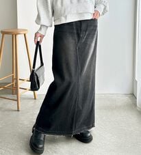 GeeRA（ジーラ）の「バックスリットデニムロングスカート（ロングスカート）」