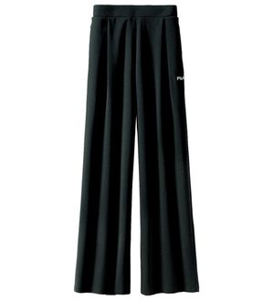 BELLUNA（ベルーナ）の「＜ＦＩＬＡ＞ジョーゼット素材タックワイドパンツ（ワイドパンツ・ガウチョ）」｜黒