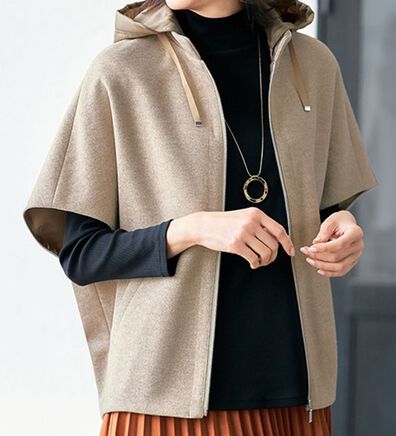 VINNO（ヴィノ）の「フード付ポンチョ風ベスト（ベスト）」