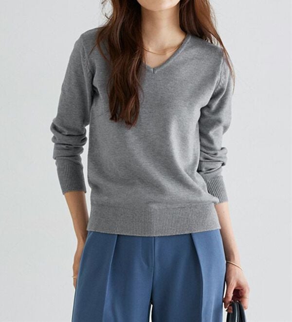 Pierrot（ピエロ）の「【Ｓ～３Ｌ】ネックが選べるプレミアムカシミヤタッチニット（ニット・セーター）」｜詳細画像