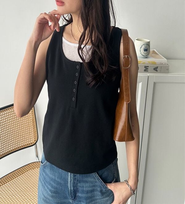 GeeRA（ジーラ）の「ヘンリーネックレイヤード風タンクトップ（タンクトップ・キャミソール）」｜詳細画像