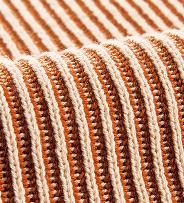 BELLUNA（ベルーナ）の「ボタン使いストライプジャカード切替ニットチュニック（チュニック）」｜詳細画像