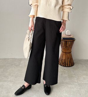 エンボス加工ストレートワイドパンツ - ベルーナ【公式】