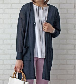 BELLUNA（ベルーナ）の「シャイニーヤーン編地切替カーディガン（ニットカーディガン）」｜ネイビー