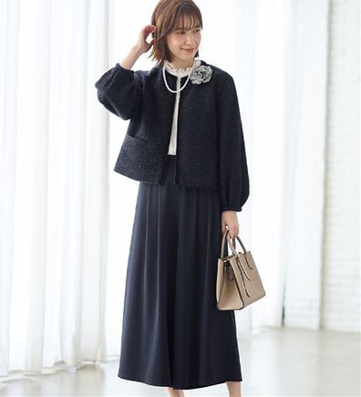 Viola e Viola（ヴィオラ エ ヴィオラ）の「【４点セット】入学式卒業式に！ふんわりパフ袖カットジャケットセットスーツ＜Ｍ～５Ｌ＞（その他スーツ）」