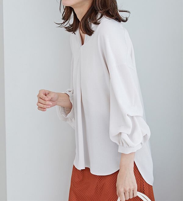 BELLUNA（ベルーナ）の「袖タックデザインスキッパーシャツ（シャツ）」｜詳細画像
