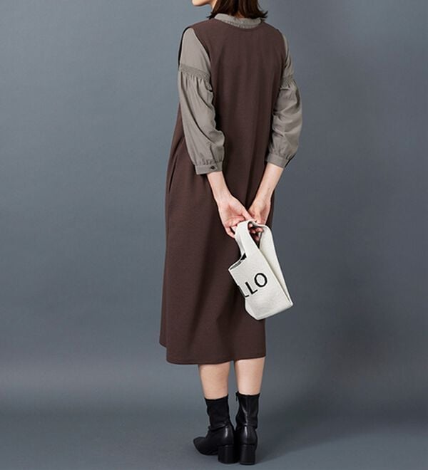 BELLUNA（ベルーナ）の「ビンテージ素材シャーリング使いブラウス（チュニック）」｜詳細画像