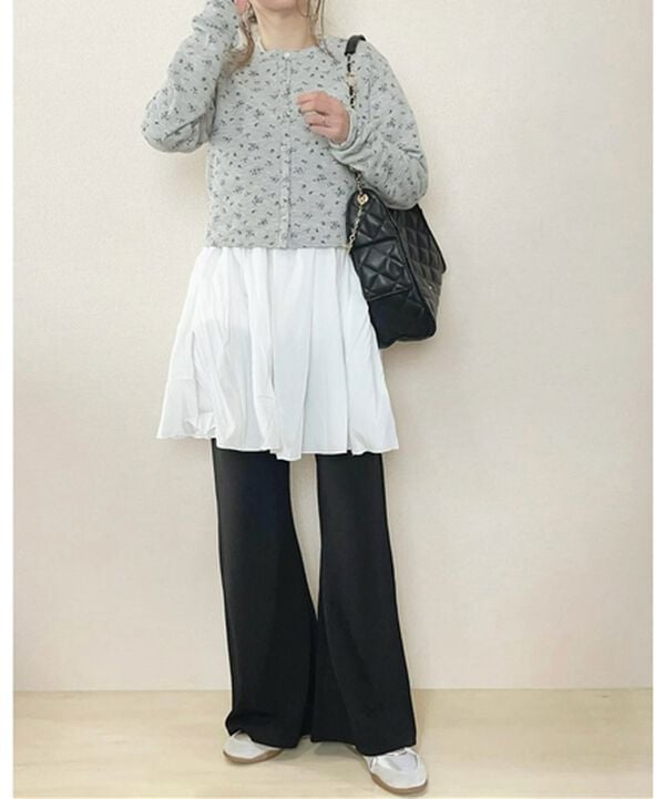 GeeRA（ジーラ）の「美脚見えカーブフレアパンツ（フルレングスパンツ）」｜詳細画像