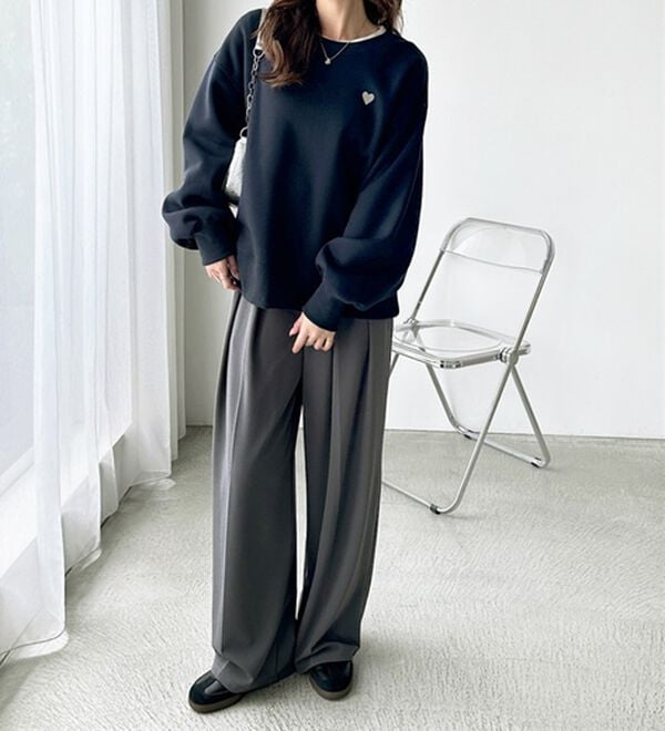 GeeRA（ジーラ）の「ロゴ＆ハート刺しゅう裏起毛スウェット（トレーナー・スウェット）」｜詳細画像