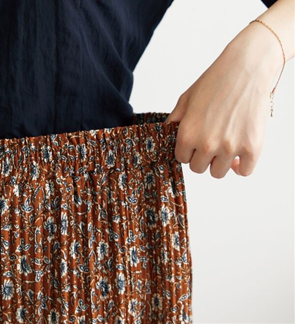 BELLUNA（ベルーナ）の「なめらか素材ゆったりプリーツパンツ（ワイドパンツ・ガウチョ）」｜詳細画像