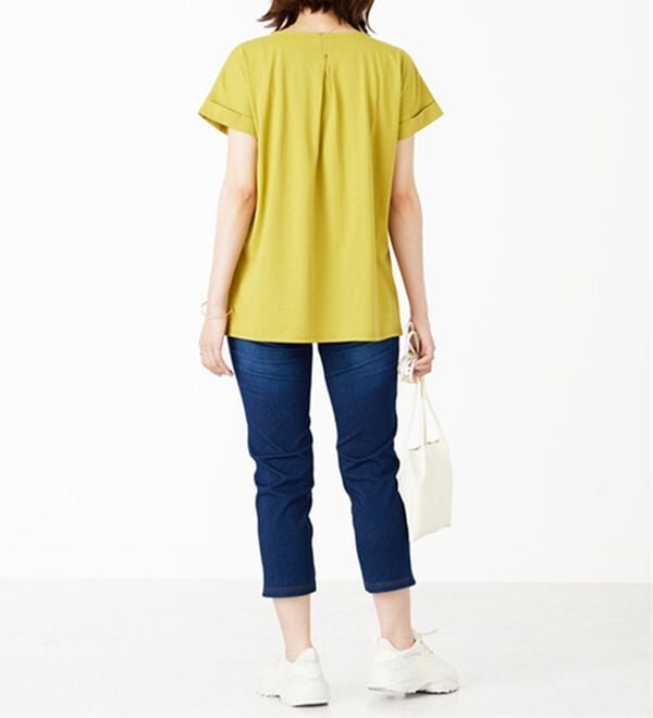 BELLUNA（ベルーナ）の「汗ジミ対策！タックデザインチュニック（チュニック）」｜詳細画像