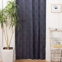 「間仕切りパタパタＵＶ見えにくいカーテン＜のれん　レース　遮熱　断熱　ＵＶカット　北欧風　目隠しカーテン　ドア仕切り　玄関＞（のれん・間仕切り・カーテン関連品）」