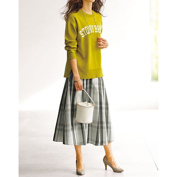 BELLUNA（ベルーナ）の「ジャカードニット素材ロゴプルオーバー（ニット・セーター）」｜詳細画像