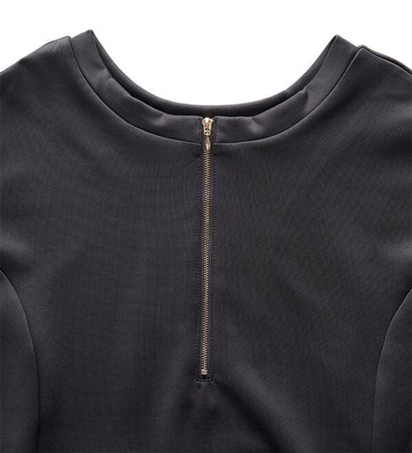 GeeRA（ジーラ）の「【再入荷】1枚で決まる！ハーフジップフレアワンピース（カットソーワンピース）」｜詳細画像