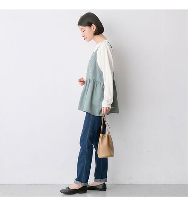 Viola e Viola（ヴィオラ エ ヴィオラ）の「Ｔシャツ付き刺しゅうキャミソールトップス（カットソー）」｜詳細画像