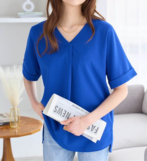 Viola e Viola（ヴィオラ エ ヴィオラ）の「【４つの機能付】ひんやり！すっきりＶネックＴシャツブラウス（カットソー）」｜詳細画像