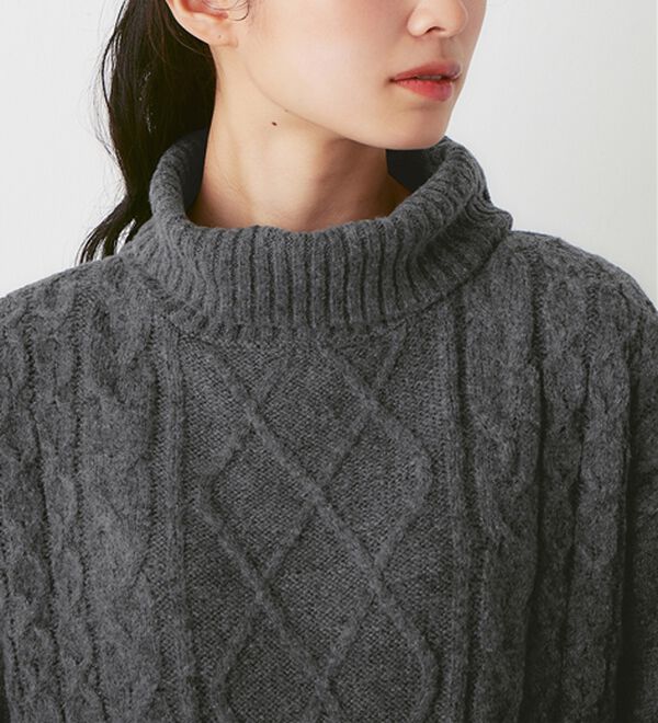 Viola e Viola（ヴィオラ エ ヴィオラ）の「ふんわりケーブルニットワンピ（ニットワンピース）」｜詳細画像
