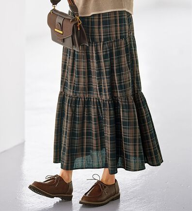 BELLUNA（ベルーナ）の「綿１００％チェック柄ティアードスカート（ロングスカート）」
