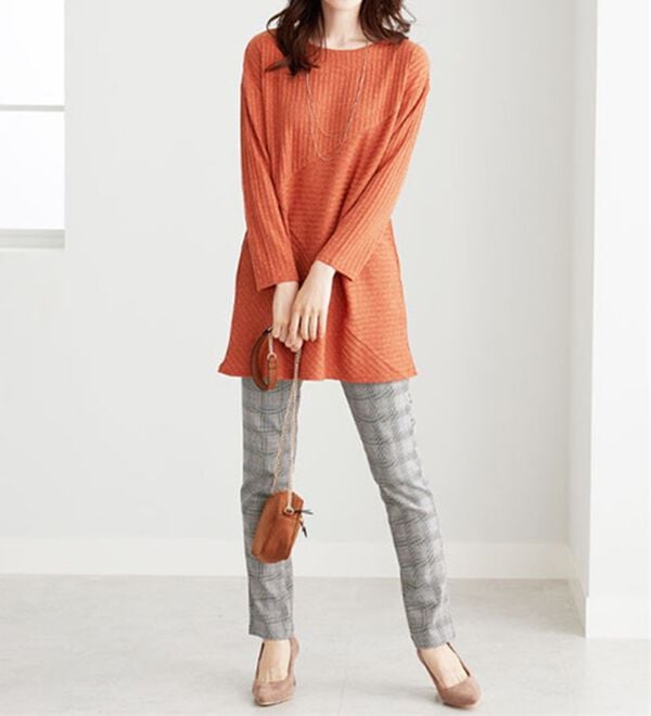 BELLUNA（ベルーナ）の「杢調テレコ素材切替デザインチュニック（チュニック）」｜詳細画像