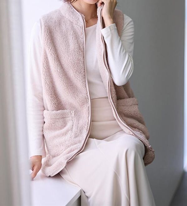 LAVIENNE（ラヴィエンヌ）の「ふわふわ暖かフリースベスト（ベスト）」｜詳細画像