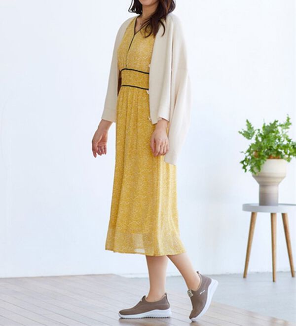 BELLUNA（ベルーナ）の「＜ＰＩＫＯ＞ニット使い軽量シューズ（スニーカー）」｜詳細画像