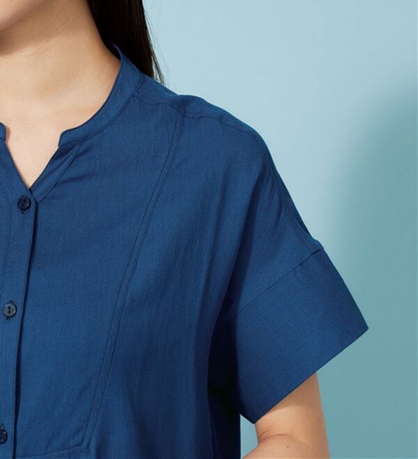 BELLUNA（ベルーナ）の「麻調素材タック使いシャツチュニック（ブラウス）」｜詳細画像