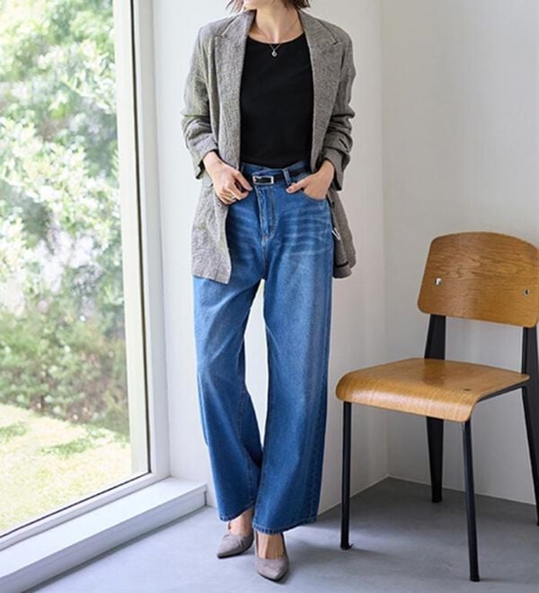 LAVIENNE（ラヴィエンヌ）の「【医師オススメ】綿１００％吸湿発熱あったかインナー　クルーネックインナー長袖（肌着・インナーウェア）」｜詳細画像