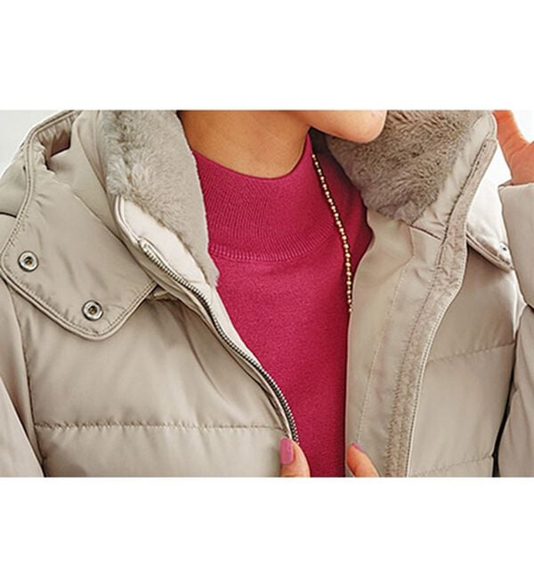 BELLUNA（ベルーナ）の「フレンチダウン使い細見えキルト切替ロングコート（ロングコート）」｜詳細画像