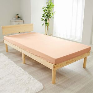 iellio（イエリオ）の「綿９５％ぐーんと伸びてぴったりフィットシーツ＜ボックスシーツ・マットレス・敷布団・ニット・時短＞（敷布団カバー・シーツ）」｜ニットピンク